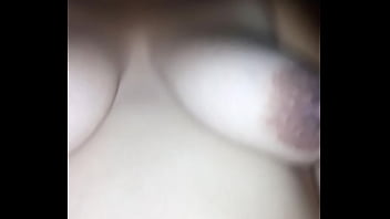 Preview 2 of 70s Forest - Tetas encima