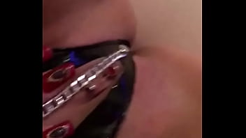 Preview 4 of Men Scream - Bucharest escort spread her pussy