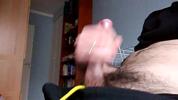 Preview 4 of Stock In Sofa - Mon premier video,  j&#039_avais le temps de me masturber