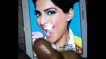 Preview 3 of Anal Amatur Hd Sex - cum on sonam kapoor