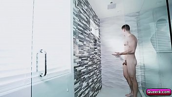 Preview 2 of Wxxxvideohinde - Brenner Bolton blows Dennis West bigcock