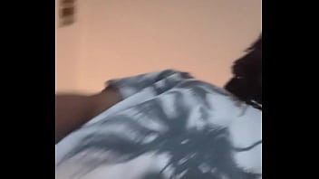 Preview 1 of Sara Bay - Smack ze Beast (short clip)