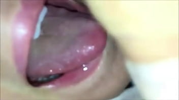 Preview 1 of Darlene Amaro Smother - leche en la  cara de esta mami