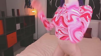 Preview 4 of Share Motel Room Mom - Sweet Eaton Dancing With Her Butt Out