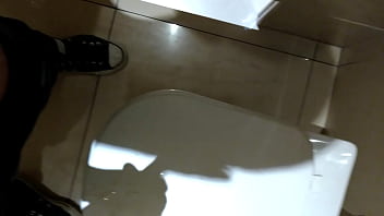 Preview 4 of Working Out My Big Tits - Novinho batendo punheta