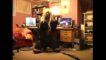 Preview 4 of Repair Kissing Gadi Me Ho - Roxina2009HotLadyBoyPlaySlut310108XXXL.MPG