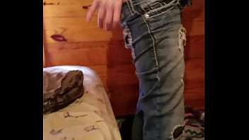 Preview 3 of Yes Xxx Diploration Videos - In those jeans fat white ass squeezing into pants