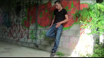 Preview 1 of Anne Anal Mature - 2 twinks suck and fuck in a exhib sextape on public forest o