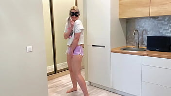 Preview 3 of Sexcom 2018 - PEE: Mia&#039_s Mimi unexpected pee in shorts