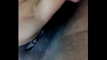 Preview 3 of Tube Porn Guzi - Mulata se masturbando