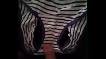 Preview 1 of Rough Painful Handjob - xvideos.com 7b169fd550645351f7a21d864cd2a843-1