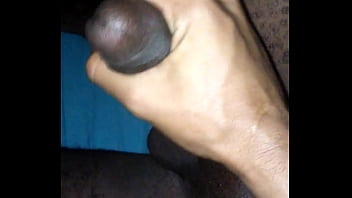 Preview 4 of Paapy Party - Tocando uma antes de sentar