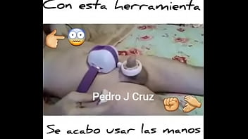 Preview 1 of Small Boob Public Agent - Masturbador De Hombres