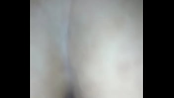 Preview 3 of Ladyboy In Bathtub - Comendo o c&uacute_ da esposa safada