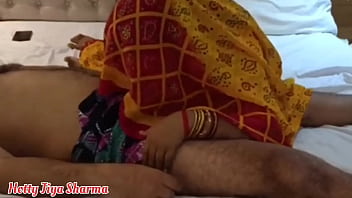 Preview 4 of Rape Indian Maid Video - Desi wife hardsex with her boyfriend in hotel in yellow saree