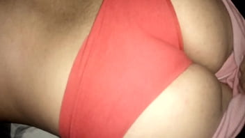 Preview 1 of Paki Cuple - Seme cae el celular en la nalga de mi prima