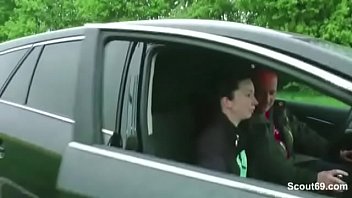 Preview 1 of Give Me Your Tight Ass Bole - Junge Anhalterin bedankt sich bei ihm mit einem Fick