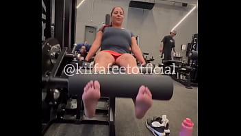 Preview 3 of Indain Hd Movie - Who are you in the gym? 1. The complainer?2. The bodybuilder3. The grunter4. The cardio bunny?I am always the comp ...