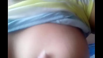 Preview 3 of Arben Haji - Mi amiga se calienta y se toquetea las tetas