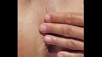 Preview 4 of Tica Tour - exhib et bronzage d&#039_anus sur la plage, 