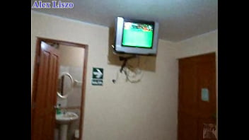 Preview 1 of 12 Yrs Gril Sex Video - Goleada a mi chata culona mientras veo el partido Peru Chile,  yo meti los goles