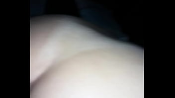 Preview 2 of Small 90s - Casada dando cu no sofa e mostrando o estrago