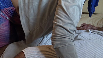 Preview 1 of Live Video Xxxxx - A Turkish Muslim Milf Gave Me Sensual Handjob Until I Exploded