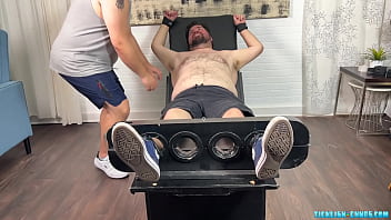 Preview 1 of Porn Body Massage Pussy Touch - Matt Meets The Cutest Bear To Give Foot Scrubs Finally