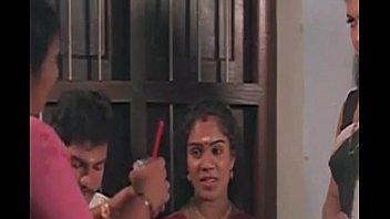 Preview 1 of Yes Xxx Video - Desperate Tamil Aunty Fucking