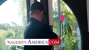 Preview 1 of Sohn Help Mutter - Dick-Hungry Goth Pays Delivery Fee With A TittyFuck