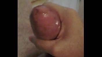 Preview 1 of Voyeu Pee - video:77997