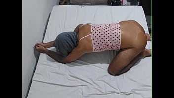 Preview 2 of Jessi Nrc - Ladysilva latina gay pelada bunda gostosad e marquinha de sol