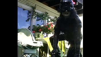 Preview 4 of Keyion - Roxina2005RubberRider290705.WMV