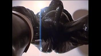 Preview 3 of Famillyyoungher - Roxina2003DeviantBoi220103.WMV