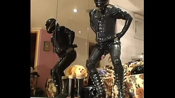 Preview 1 of Bllac Cooc - Roxina2005BigCockRider071205.WMV
