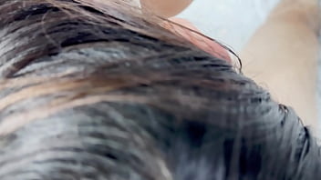 Preview 4 of Gym Sex Dubel - Được em bồ mới quen m&uacute_t bu&ocirc_i bắn tinh