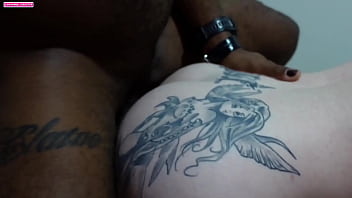 Preview 3 of Une Berette - DEI PRO PAI E IRMAO DA MINHA AMIGA QUANDO ELA SI DESTRAIU