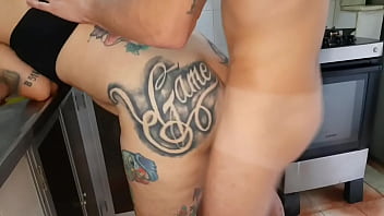 Preview 4 of Mother And Son Fuk - Comi a buceta da empregada na cozinha sem camisinha acho que ela vai ficar gr&aacute_vida