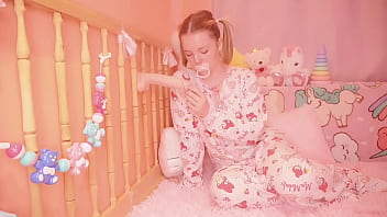 Preview 3 of Seachmary Vs - STEP-DADDY stuck his dick in STEP-DAUGHTER&#039_S CRIB