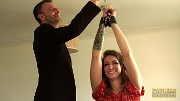 Preview 1 of Amateur Hancook - Fingerfucked english slut dickriding maledom