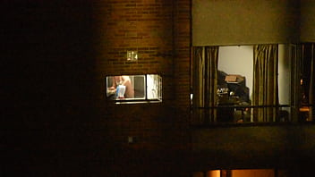 Preview 1 of Threesome And Black Dick Monster - Espiando a mi vecina mientras se depila