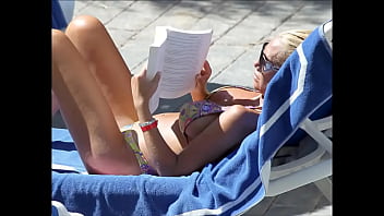 Preview 4 of European Amateur Getscum - Bel&eacute_n Esteban en Bikini video completo en la description