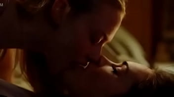 Preview 4 of Mfc Bbw - Megan Fox  Amanda Seyfried Lesben Kiss-Jennifers Body - XVIDEOSCOM