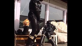 Preview 2 of San Kn - RoxinaRetroRubberOxBikerFuck150403XXL.WMV