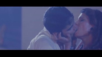 Preview 2 of Ndonesia Vs Bule - Desi Wife Honeymoon.MP4