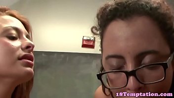 Preview 3 of Wwe Wwe Bally - Amateur teens sucking dick in classroom