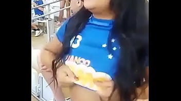 Preview 2 of Shelly Fucked - Torcedora-do-cruzeiro-mostrando-os-seios-durante-jogo-no-Mineir&atilde_o