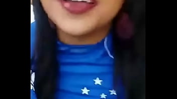 Preview 1 of Shelly Fucked - Torcedora-do-cruzeiro-mostrando-os-seios-durante-jogo-no-Mineir&atilde_o