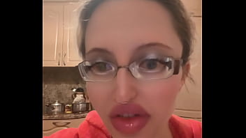 Preview 2 of Anal Rape Petite Cry - Люблю доить свинеЙ!