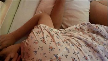 Preview 4 of Lesbians Kiss Running - Horni milf oyuki